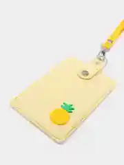 Желтый бейдж вертикальный