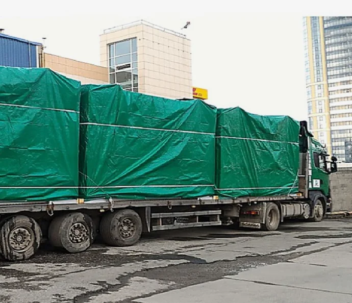 Тент защитный, 5 х 4 м, шаг люверсов 1 м, тарпаулин, светло-зелёный