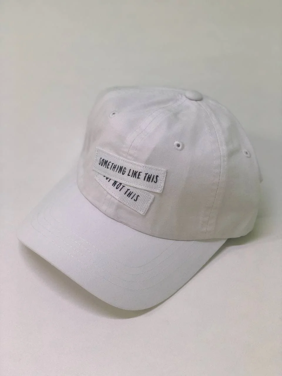 Белый бейсболка Something like this, but not this