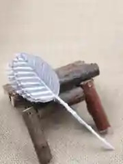 Серебряный листья тканевые на проволоке
