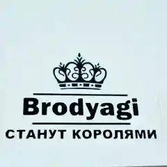 Черный наклейка на авто "БРОДЯГИ СТАНУТ КОРОЛЯМИ"