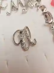 Брошь именная