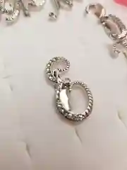 Брошь именная