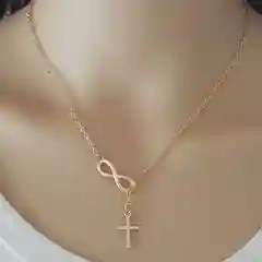 Золотой ожерелье с подвеской