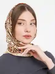 Бежевый платок, женский