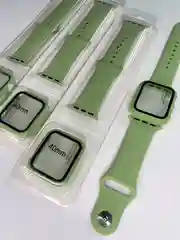 Лайм силиконовый ремешок + защитная накладка со стеклом на корпус Apple Watch 40 mm