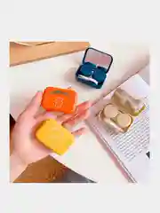 Желтый контейнер для линз с зеркалом