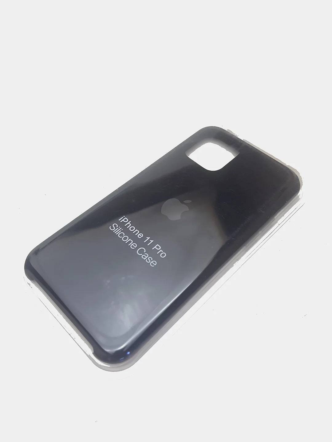 Черный чехол силиконовый на iPhone 11 Pro