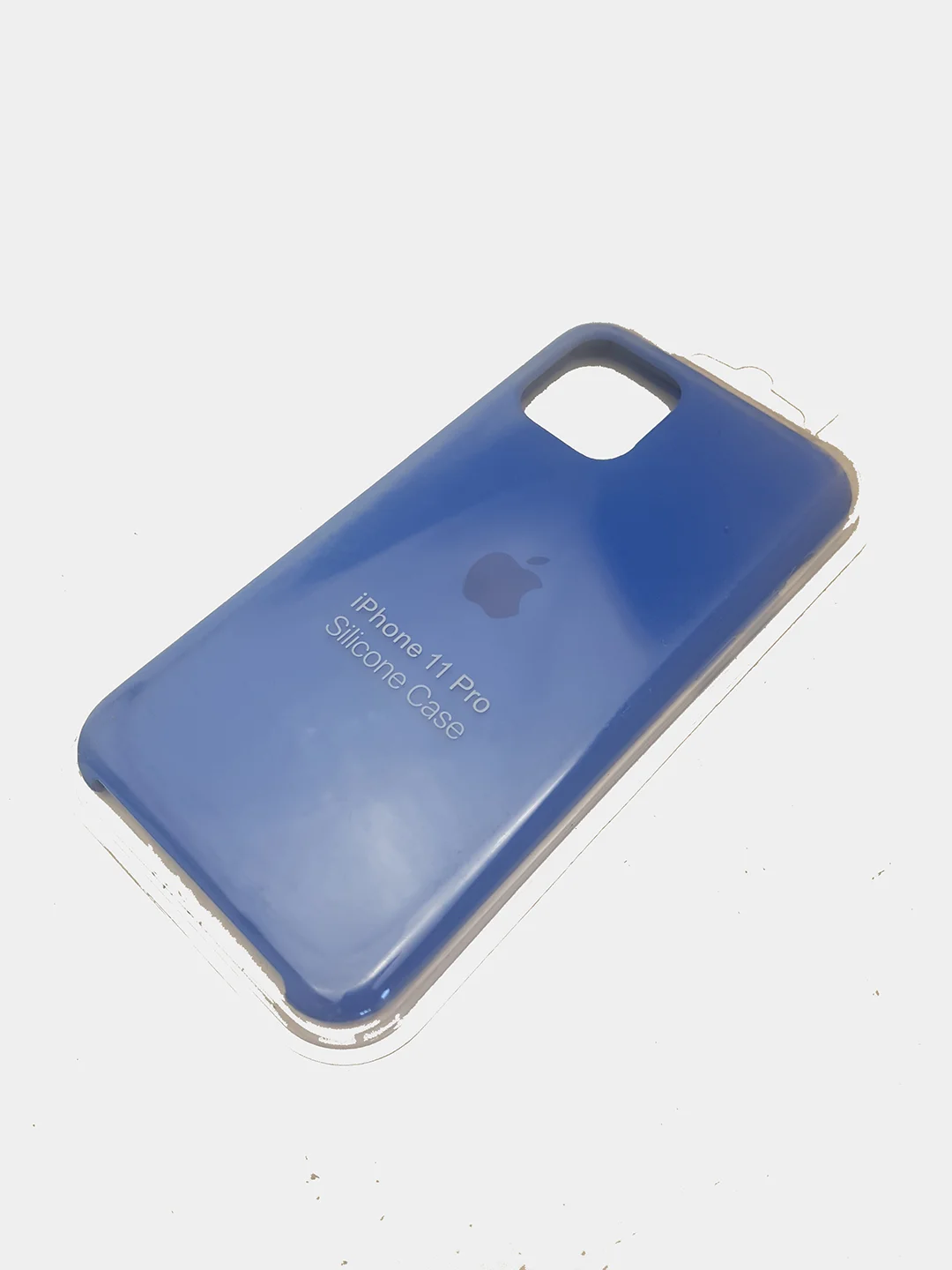 Голубой чехол силиконовый на iPhone 11 Pro