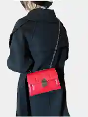 Женская сумка почтальонка через плечо