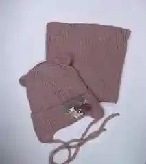 Детская осенняя вязаная шапка со снудом (мышка)