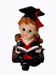 Фигурка "Школьница на стопке книг"
