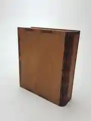 Сувенир сундук копилка на замке в виде книги из дерева 13*15*5 см