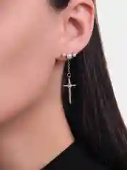 Серьги со стразами