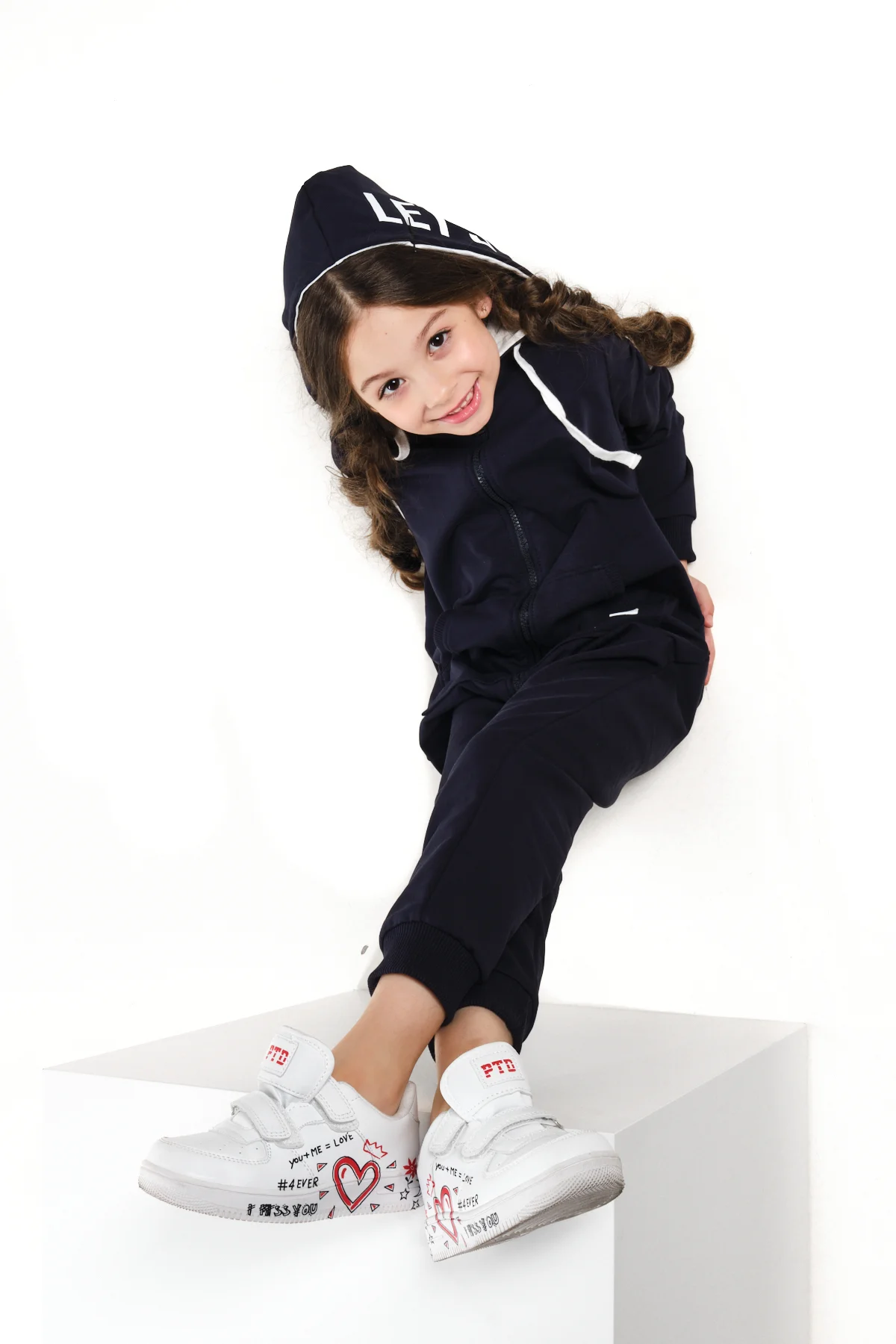 Mini Maxi / Комбинезон с капюшоном из футера для девочки и мальчика (98-122)