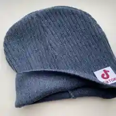 Шапка с принтом  Tik TOK
