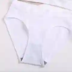 Серебряный комплект бесшовного белья