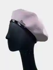 Бежевый берет женский