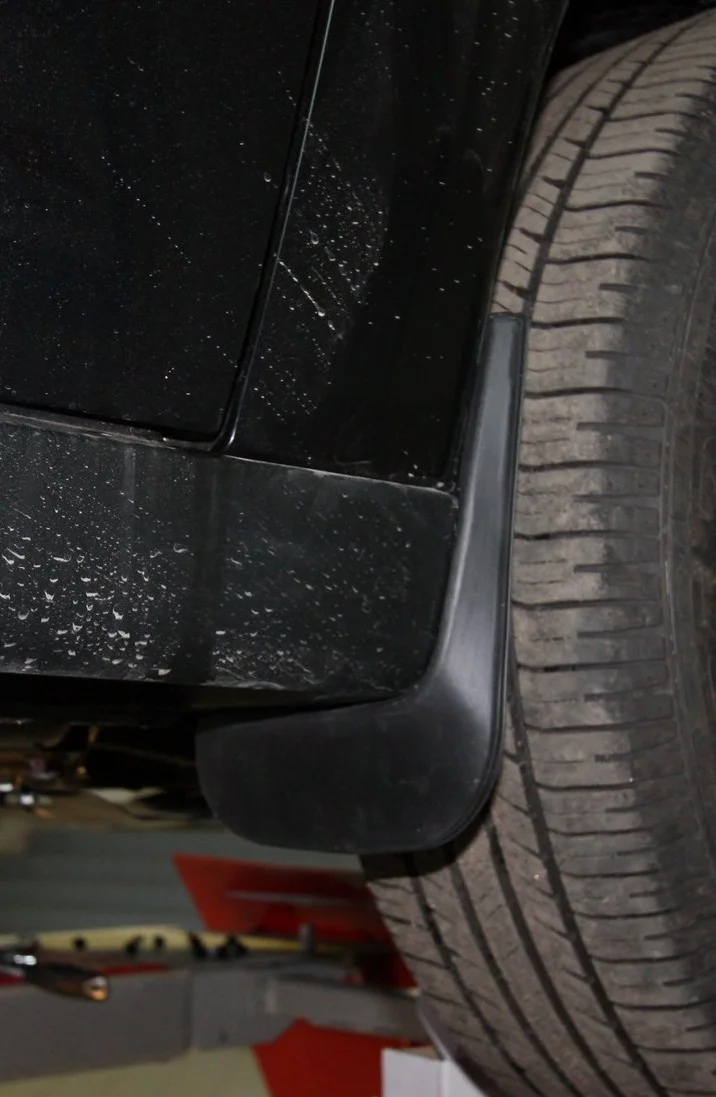 Брызговики передние MITSUBISHI Outlander   2012-2015 2 шт.(optimum)  / Митсубиси Аутлендер