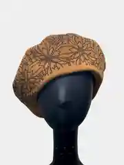 Берет женский