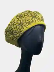 Желтый берет женский