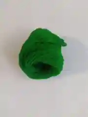 Зеленый цветной капрон для рукоделия