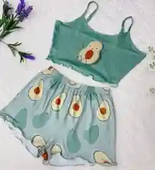 Женский атласный комплект: укороченный топ и шорты
