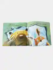 Книга с картинками "Дружба" о приключениях животных на китайском языке