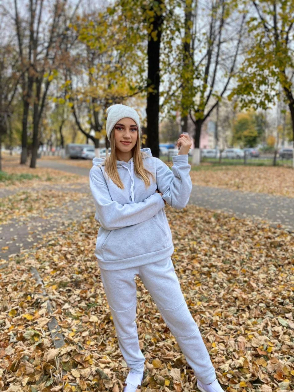 Худи и брюки женские