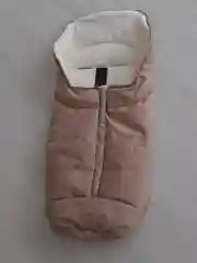 Карамельный детский зимний меховой конверт