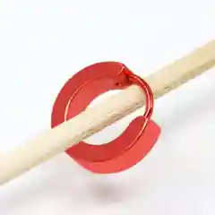 Красный сегментное кольцо для пирсинга
