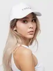 Белый кепка Youth