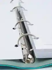 Тетрадь на кольцах А5 (180х220 мм), 120 л., под фактурную кожу, BRAUBERG А5 "Joy", бирюзовый/серо-голубой, 129993