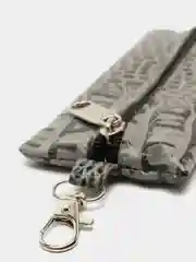 Розовый ключницы