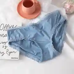 Голубой трусы женские