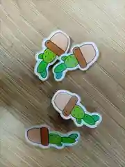 Хаки значок в ассортименте