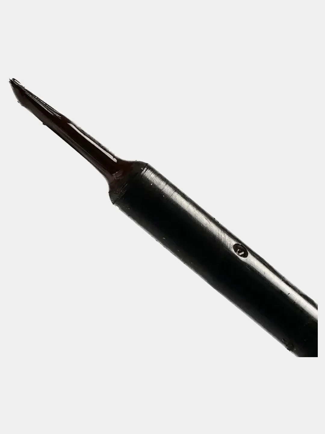 Водостойкая подводка для глаз Eveline Celebrities Eyeliner, черный, 3 мл
