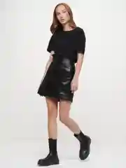 Черный кожаная юбка