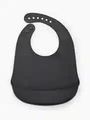Черный нагрудник силиконовый "BIB POCKET" 16006 Happy Baby