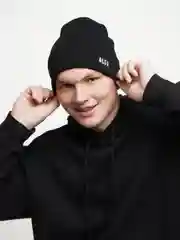 Белый шапка мужская  Alga