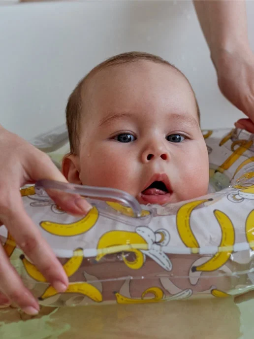 Желтый круг для купания "Swimmer" 0-12 мес, Happy Baby