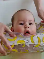 Желтый круг для купания "Swimmer" 0-12 мес, Happy Baby