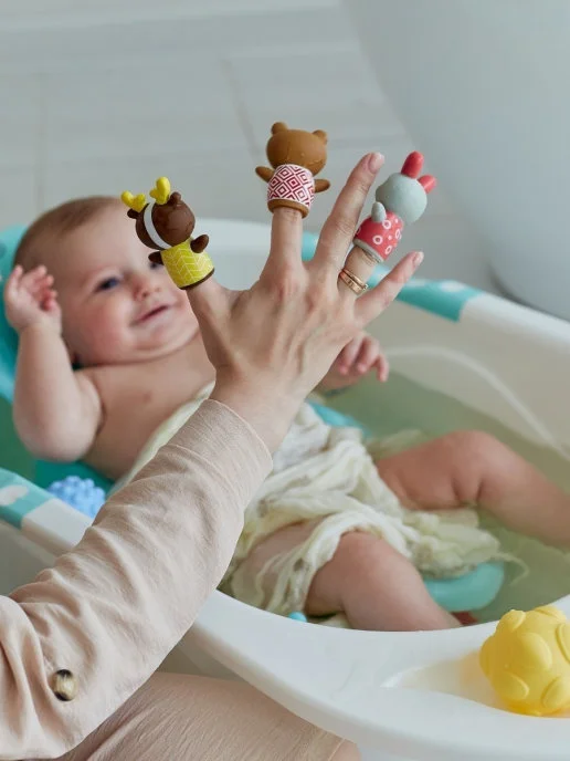 Набор игрушек на пальцы "LITTLE FRIENDS", 32024 Happy Baby