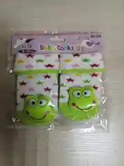Белый носки детские с игрушкой, с антискользящей подошвой