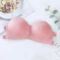 Розовый женский бюстгальтер