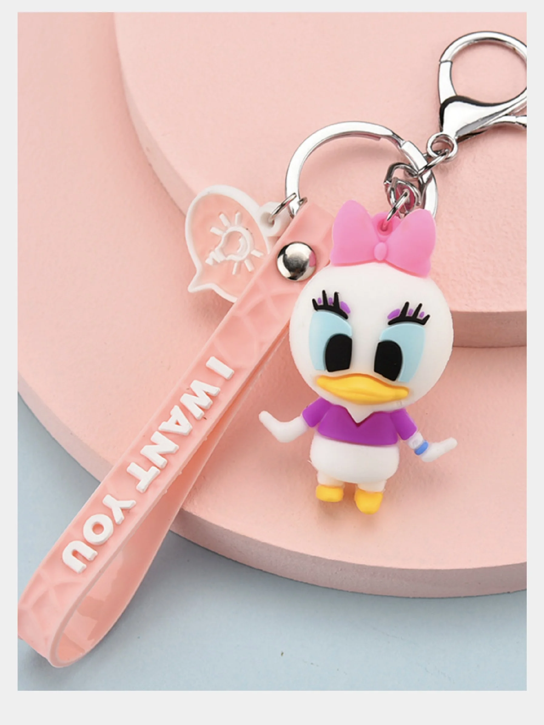 Конфетный брелок малыши Disney мини, мики, тигра, вини-пух, петачок, дональд дак, поночка, стич
