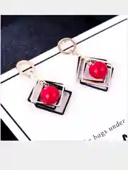 Серьги с красным/белым жемчугом