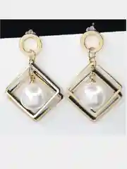Белый серьги с красным/белым жемчугом