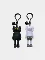 Брелок с карабином KAWS