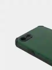 Зеленый чехол Iphone